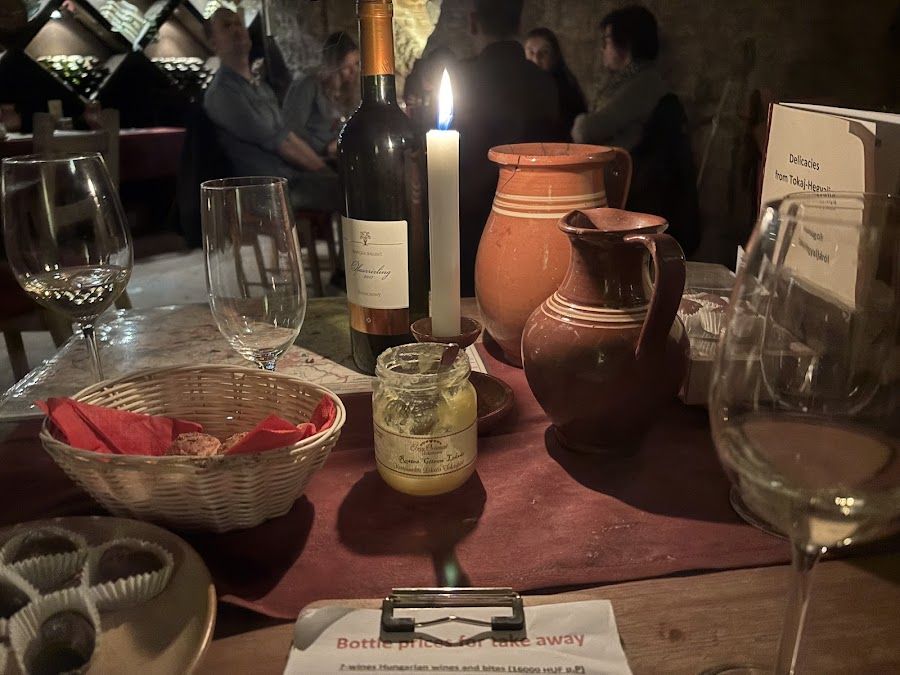 Faust Wine Cellar Budapest interior