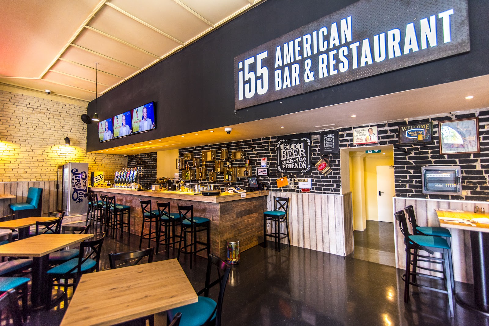 SCORE Sport Bar