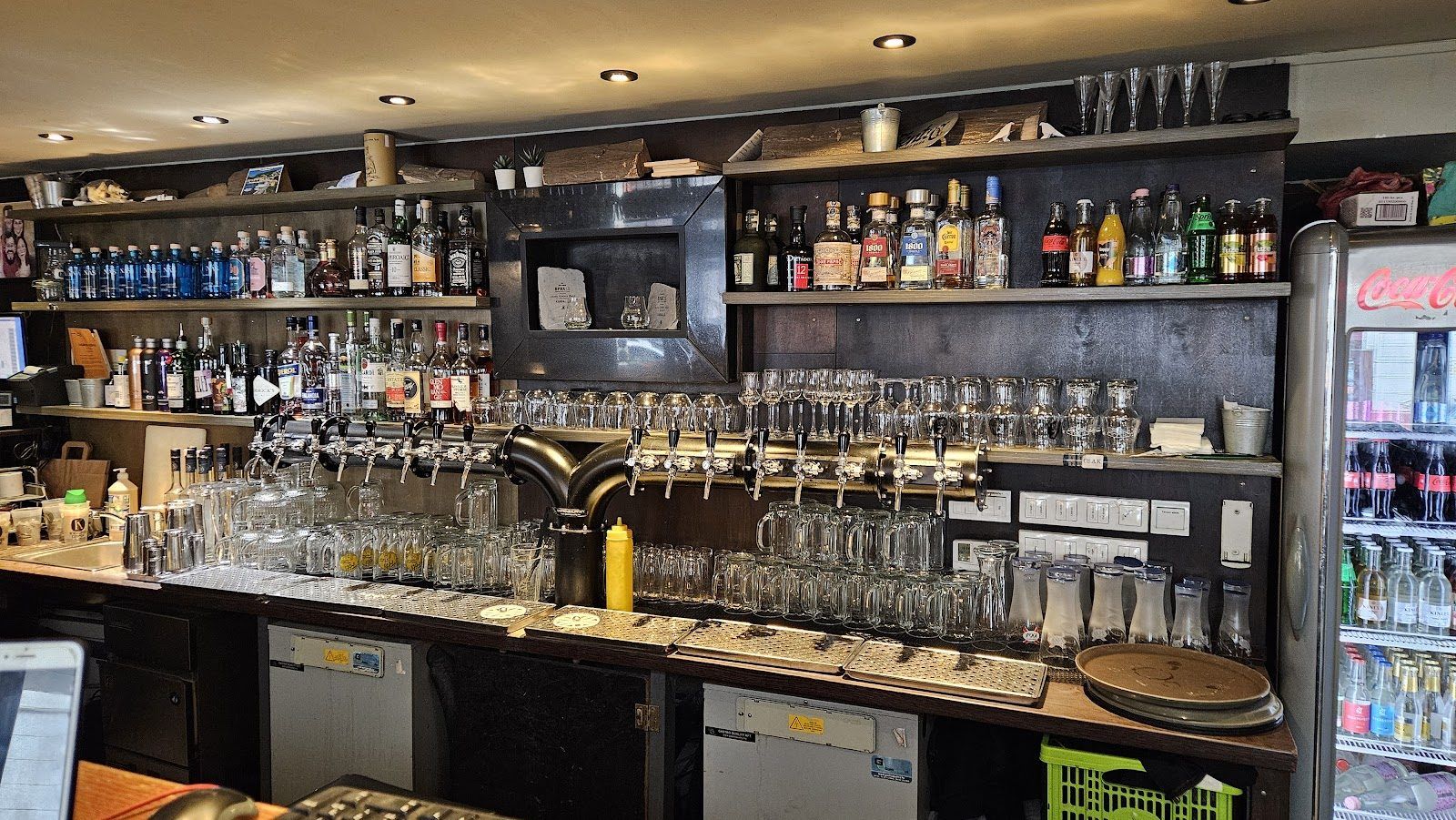 Kandallo Pub Budapest bar interior