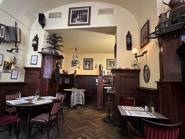 Csendes Vintage Bar & Cafe Budapest
