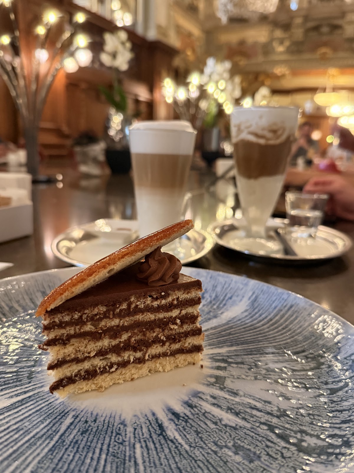 New York Cafe, Budapest