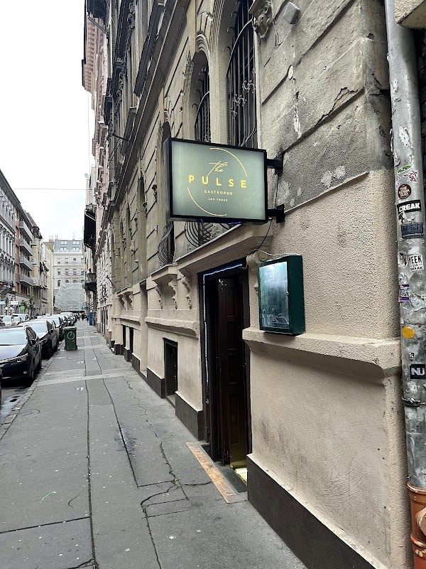 Kolves Vendeglo Bar Budapest