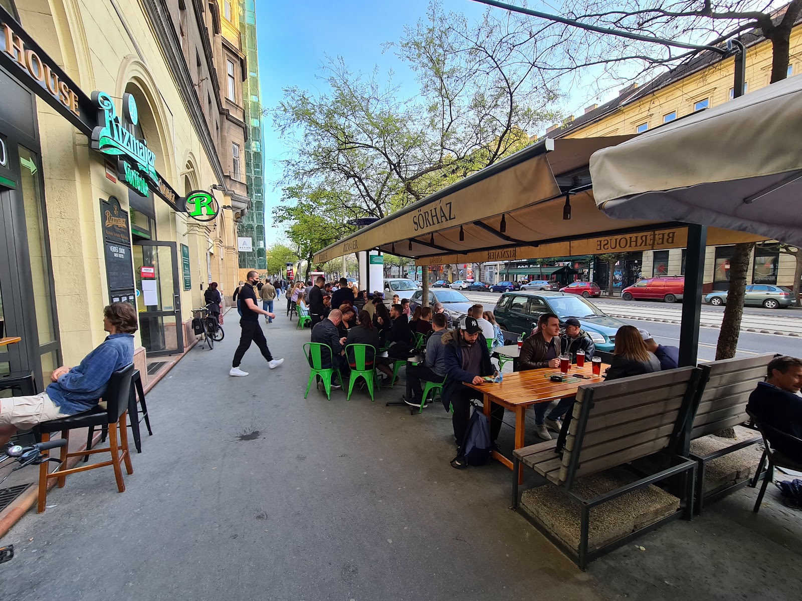 Rizmajer Sörház, Budapest
