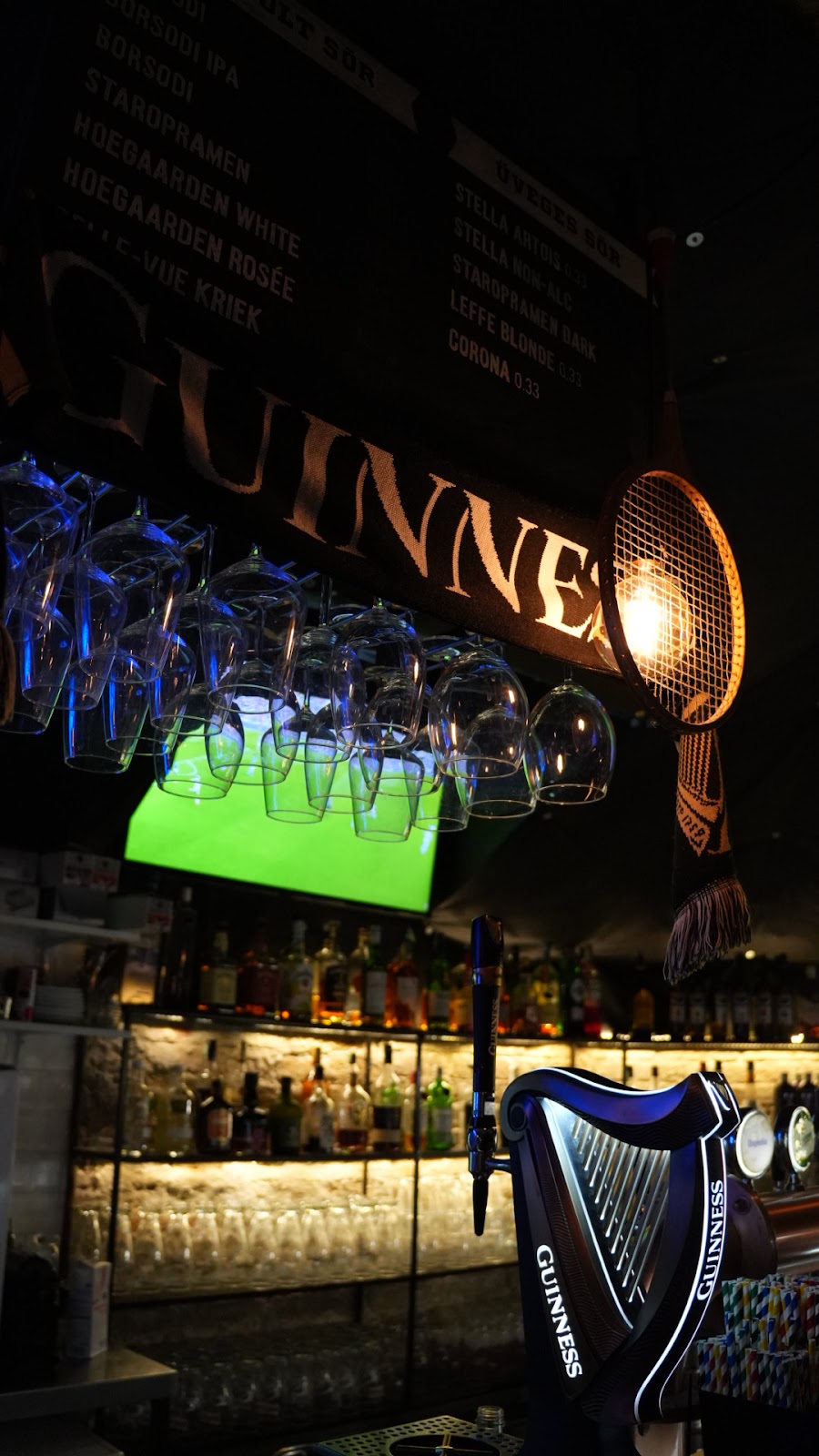 SCORE Sport Bar &amp; Billiard, Budapest
