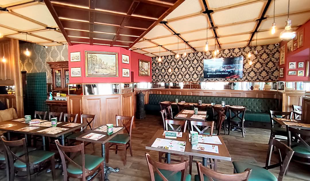 Szep Korut Bar Budapest bar interior