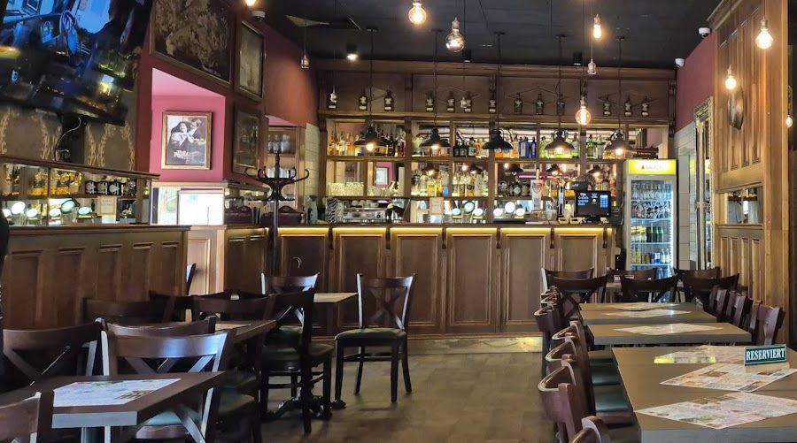 Szep Korut Bar District VI atmosphere