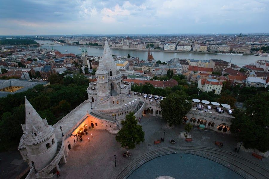 Fisherman's Bastion Restaurant Bar District I atmosphere