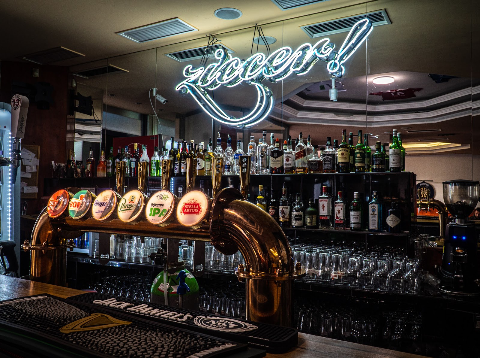 Ziccer, Budapest