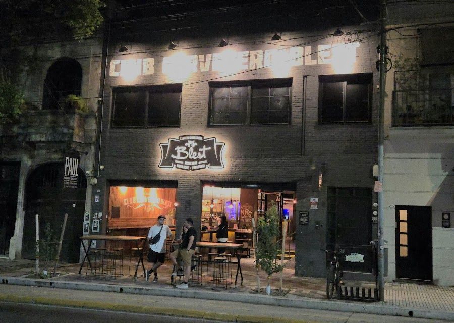Blest Bar Recoleta atmosphere