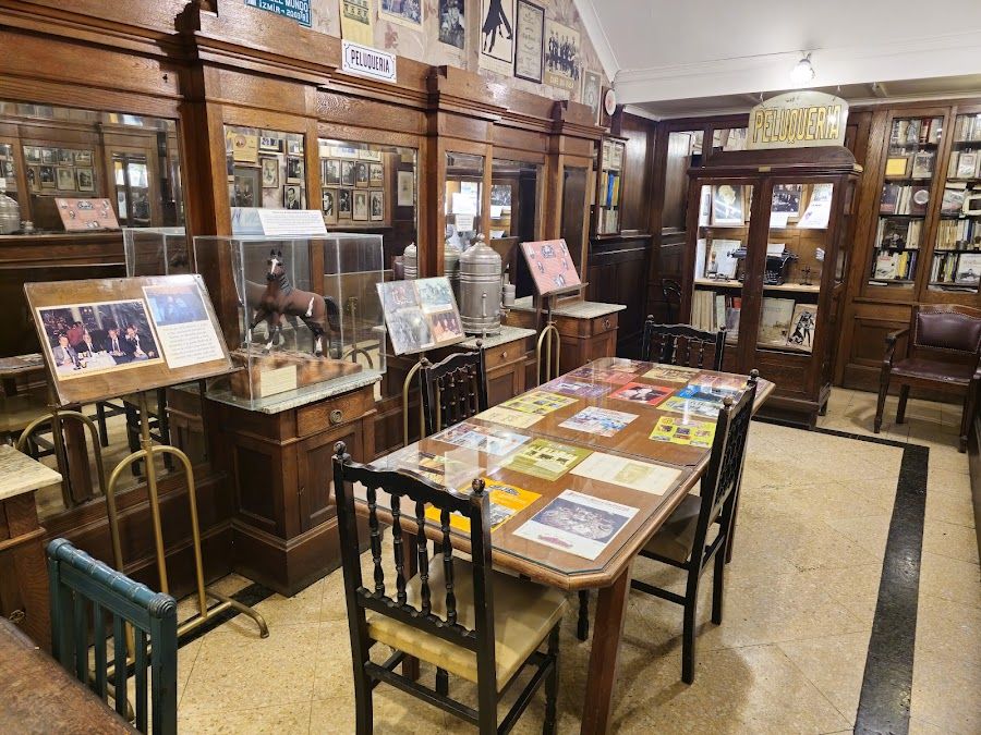 Cafe Tortoni Bar Buenos Aires interior