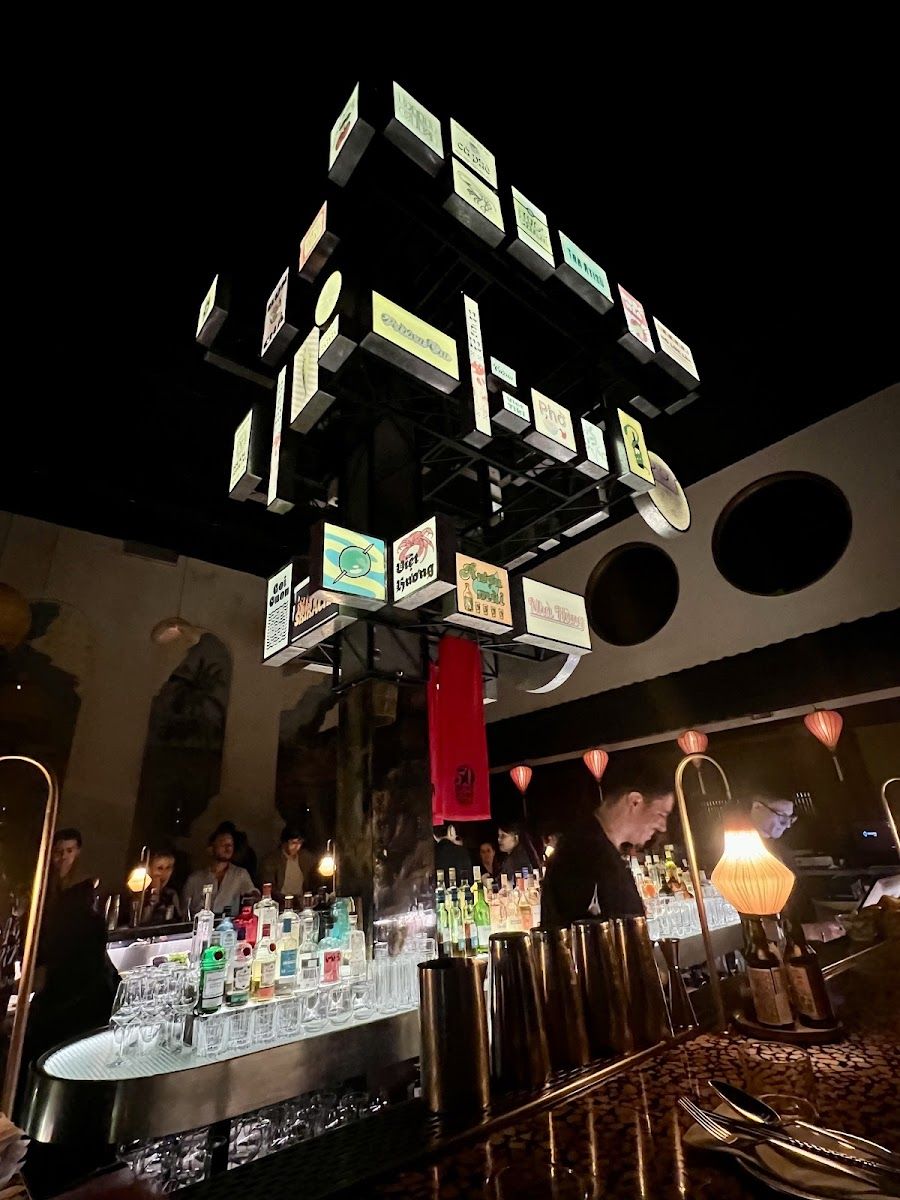 Cochinchina bar service