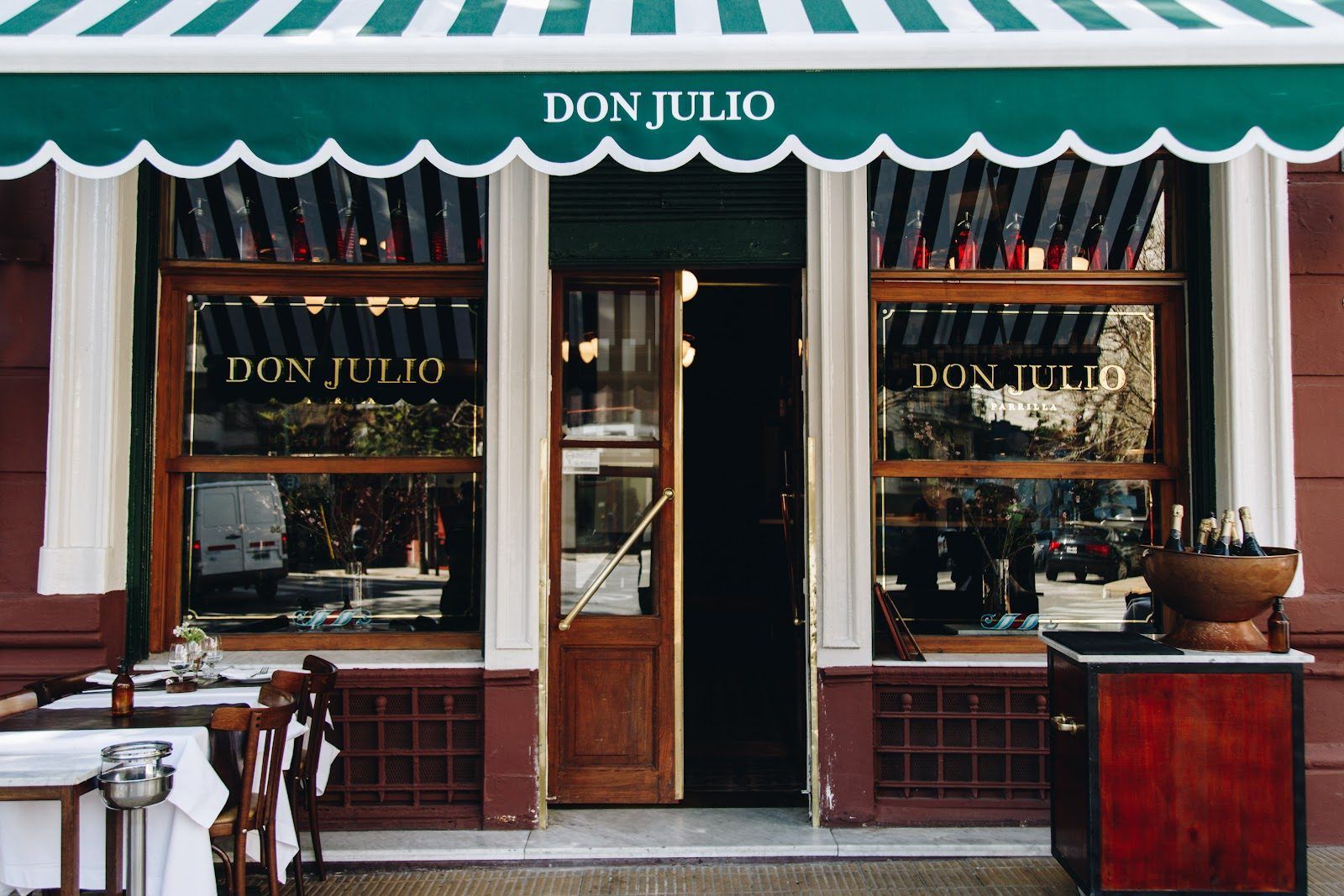 Don Julio Restaurant Bar Buenos Aires bar interior
