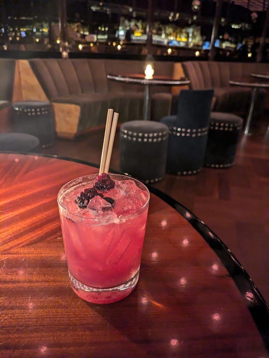 Isabel Cocina al Mar bar service