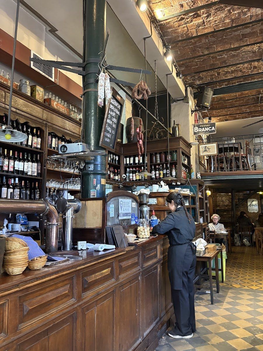 La Poesia Buenos Aires interior