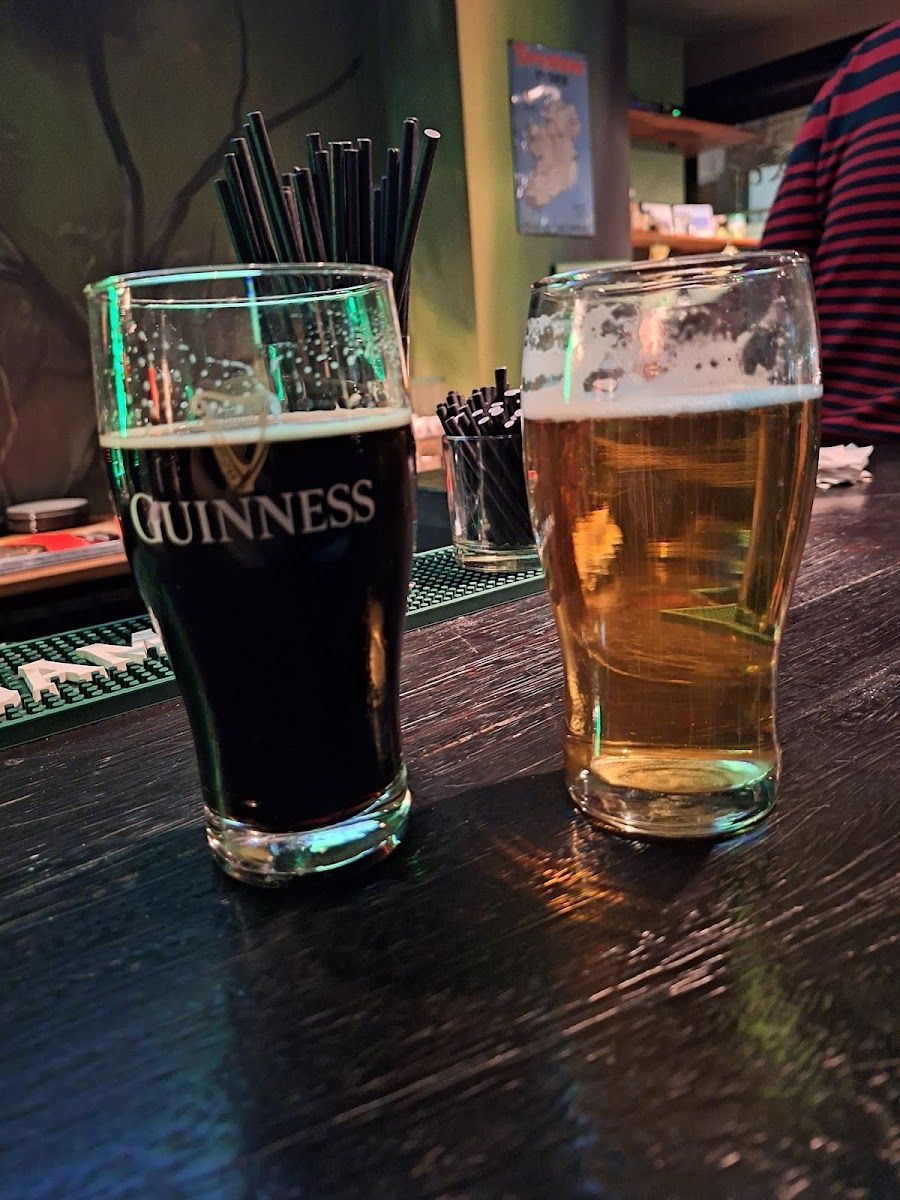 The Shamrock Irish Pub Recoleta atmosphere