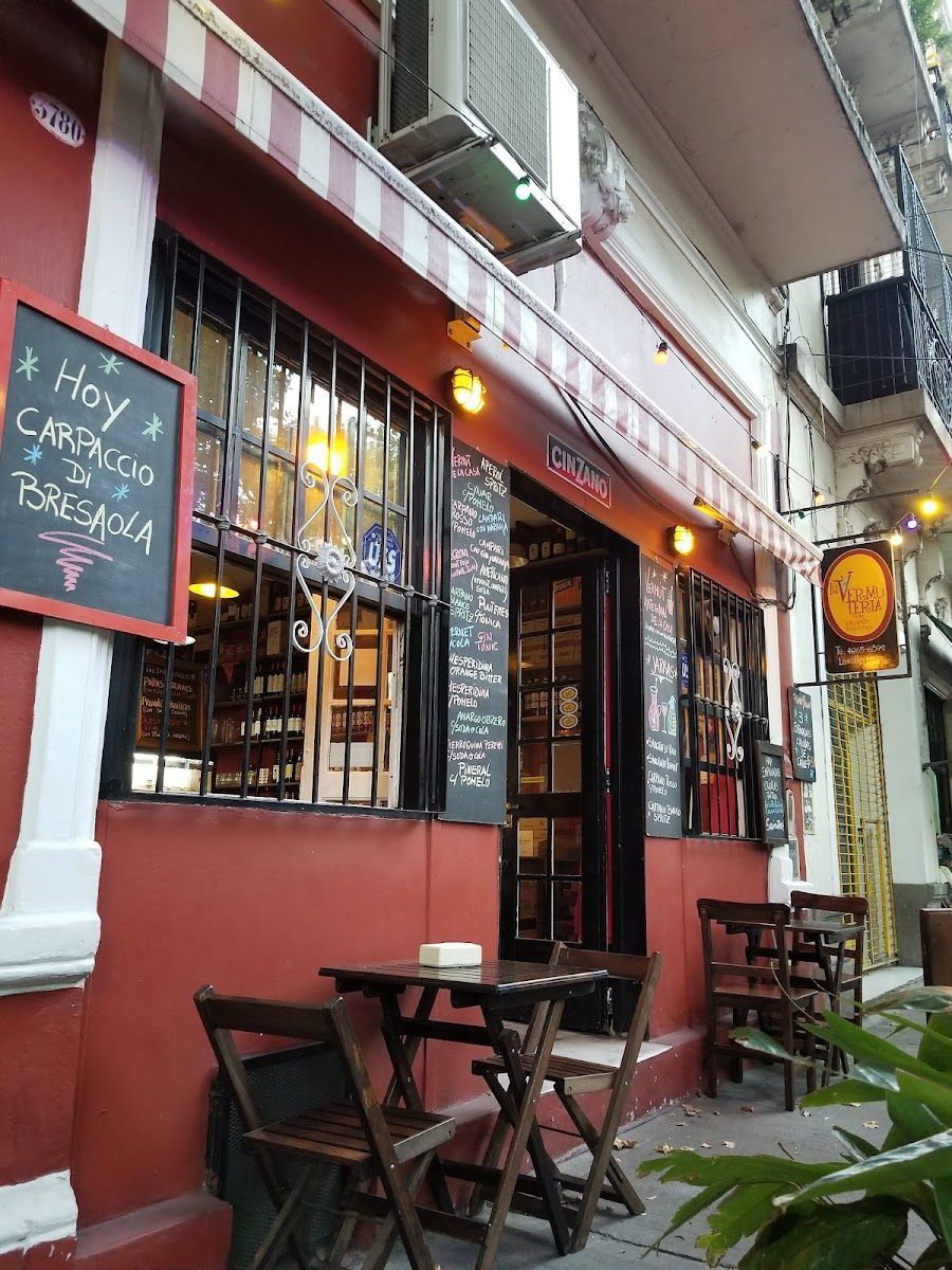 Vermuteria de Tato bar service
