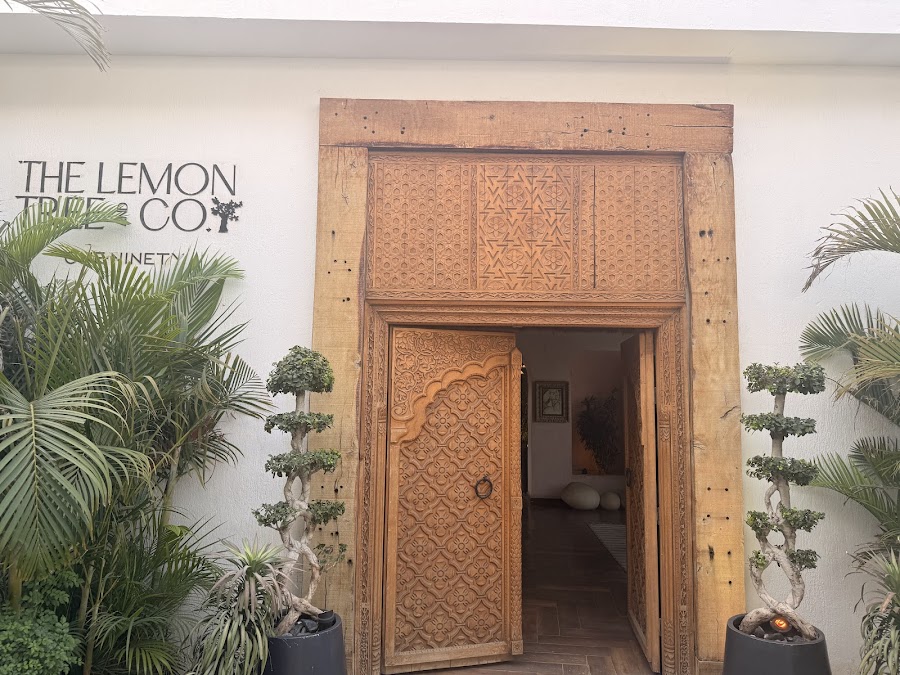 The Lemon Tree, Cairo