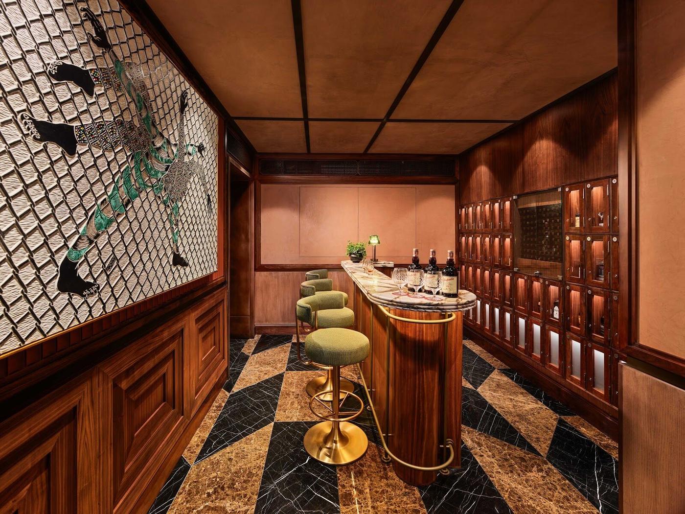 Bascule Whisky Bar in Cape Town