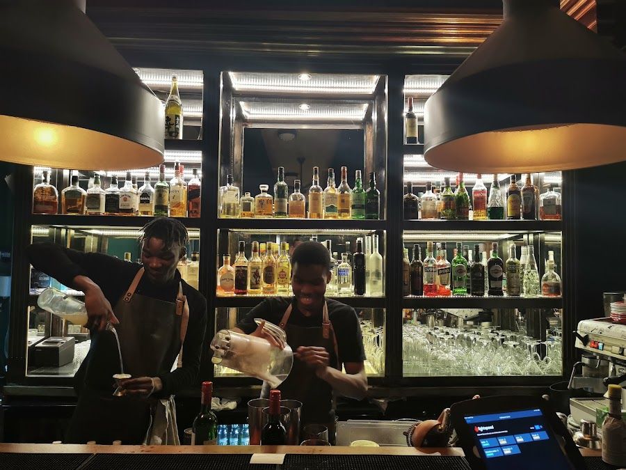The Piano Bar De Waterkant atmosphere