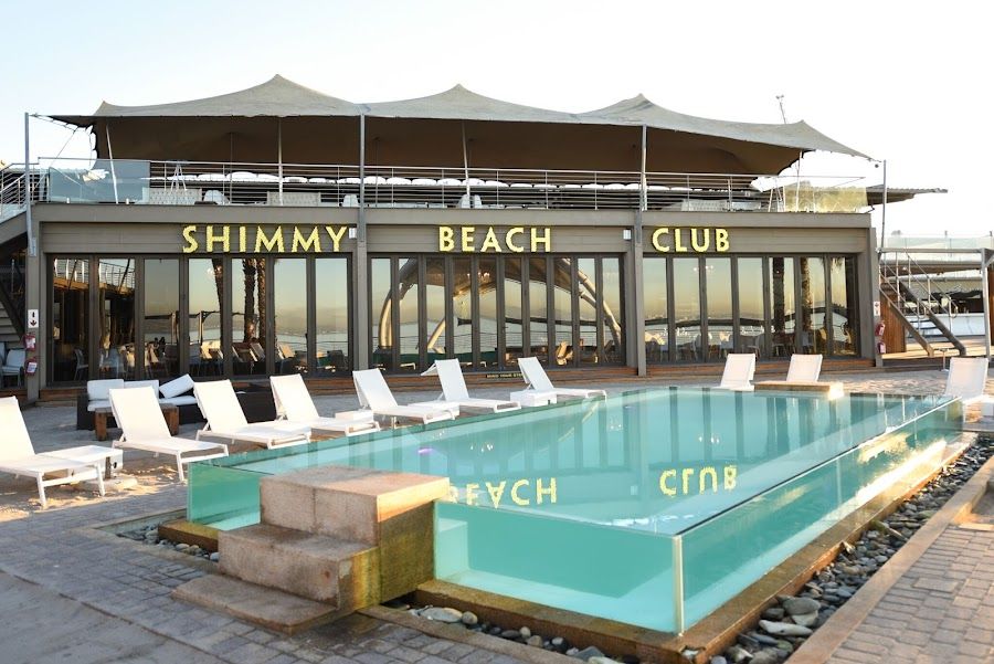 Shimmy Beach Club cocktail at the bar