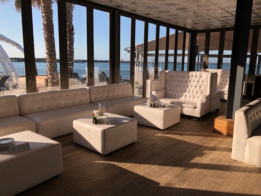 Shimmy Beach Club bar service