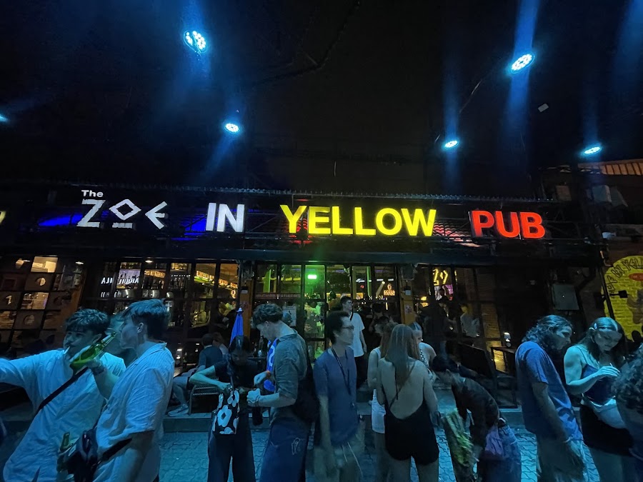 Zoe in Yellow, Chiang Mai