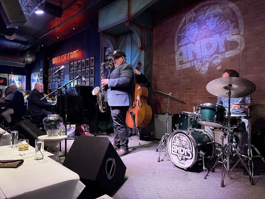 Andy's Jazz Club Chicago interior