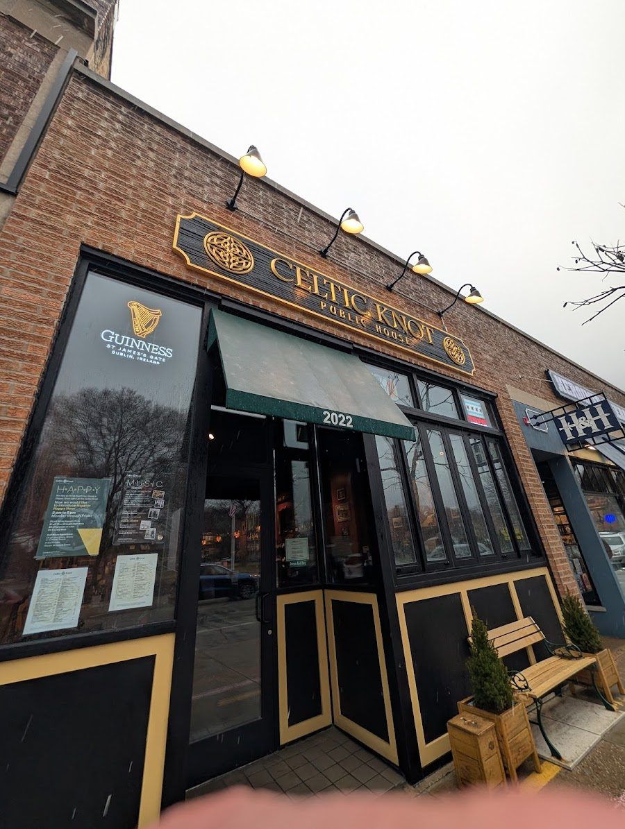 The Celtic Knot Public House bar service