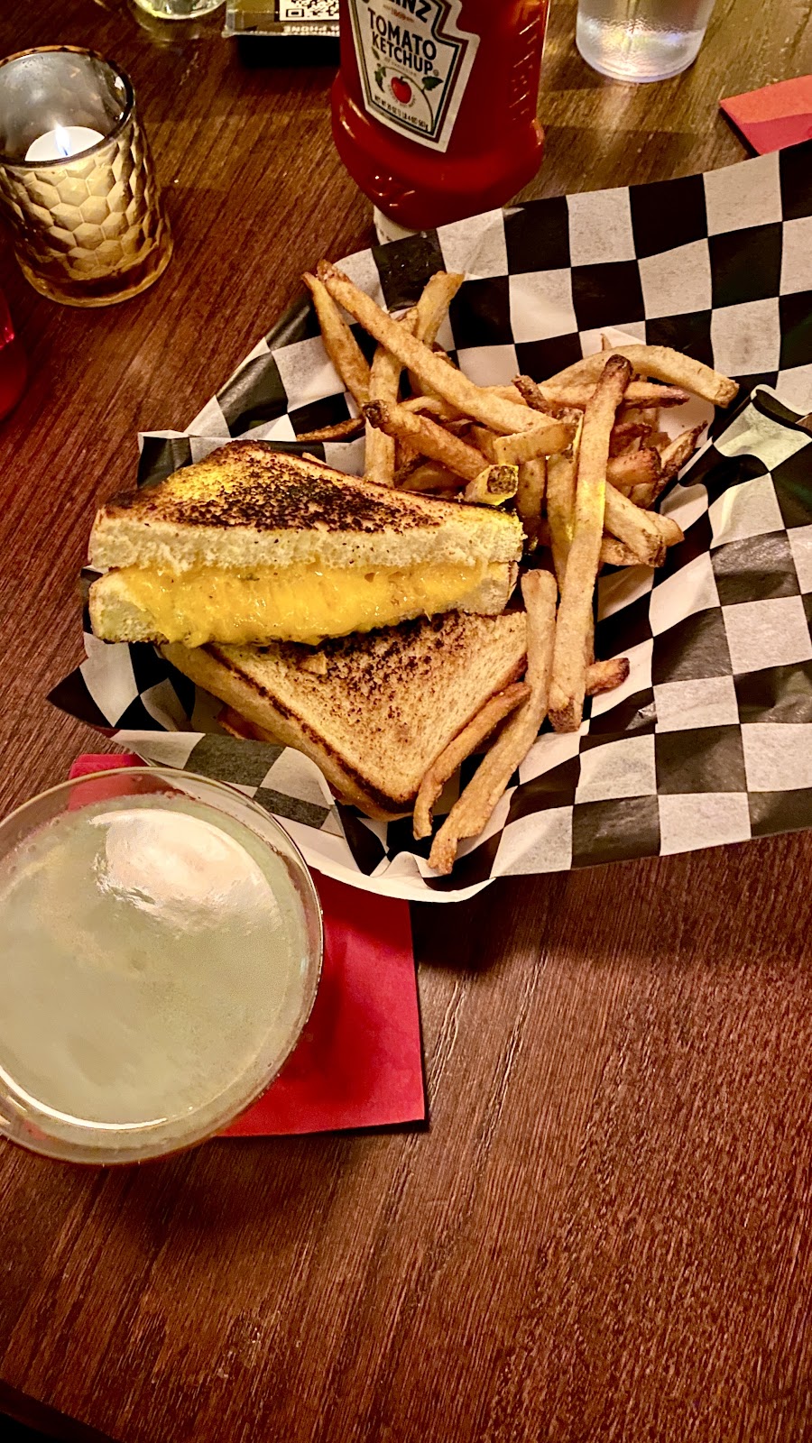 Estelle's, Chicago