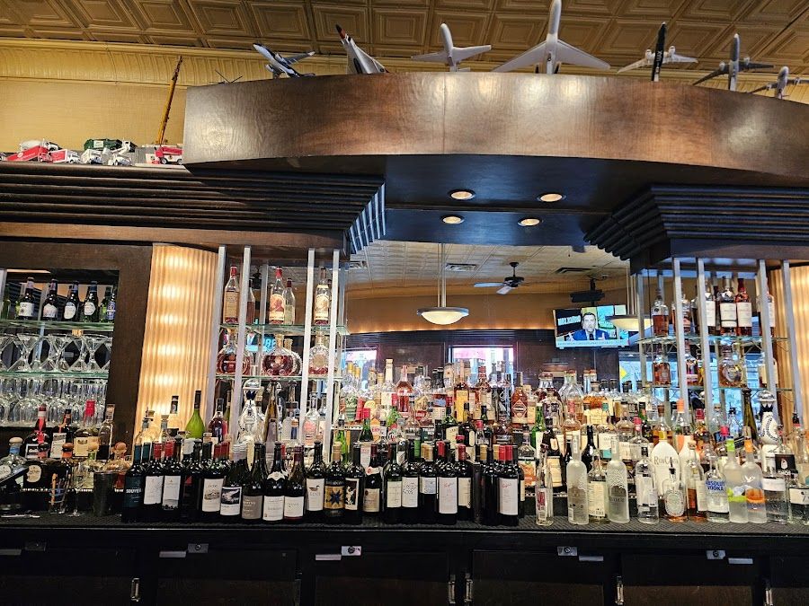 Gibsons Bar Chicago interior