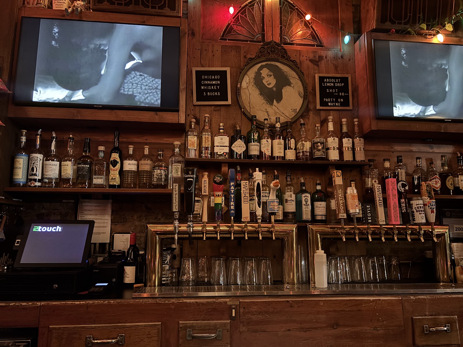 GMan Tavern, Chicago