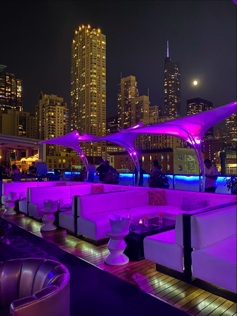 I|O Godfrey Rooftop River North atmosphere