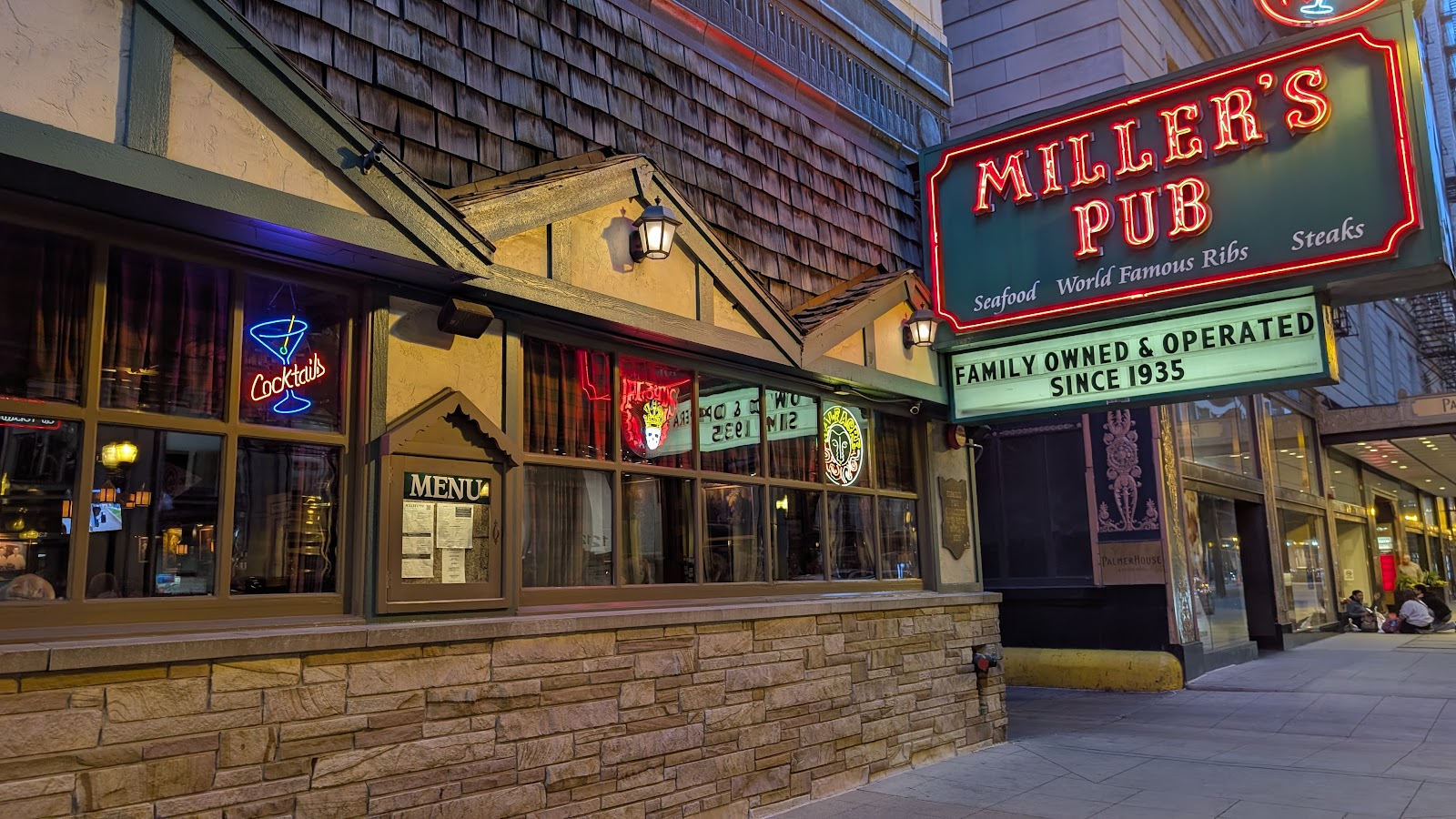 Miller's Pub, Chicago