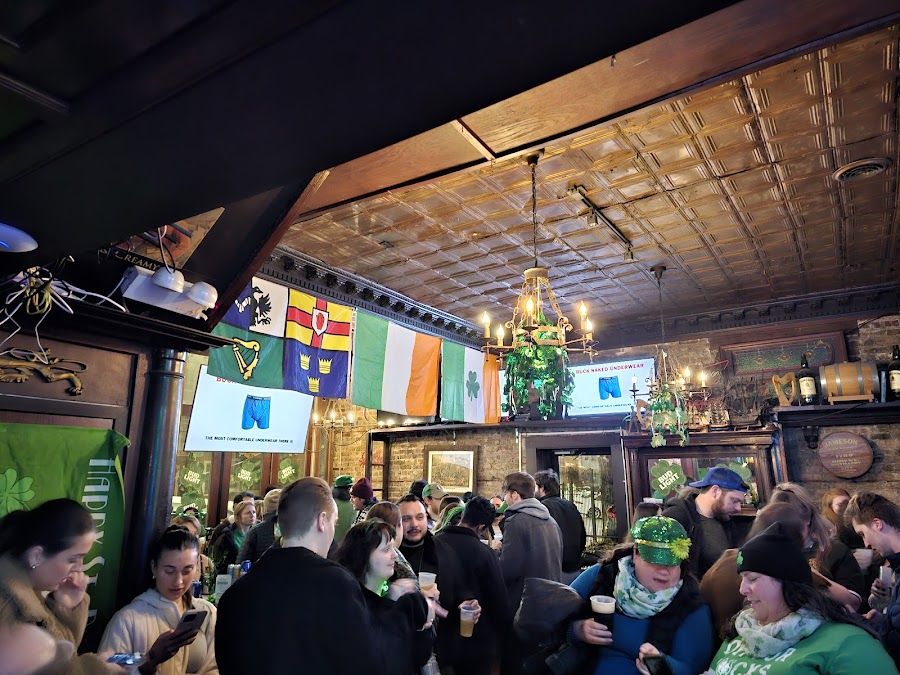 The Whip Lincoln Park atmosphere