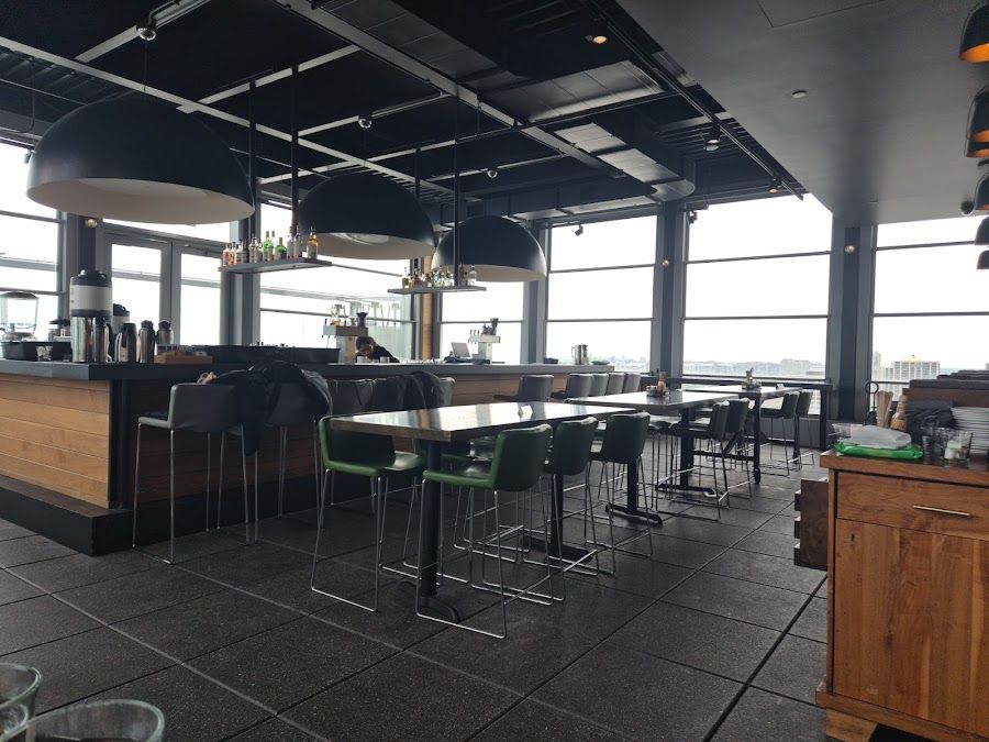 Vu Rooftop bar service
