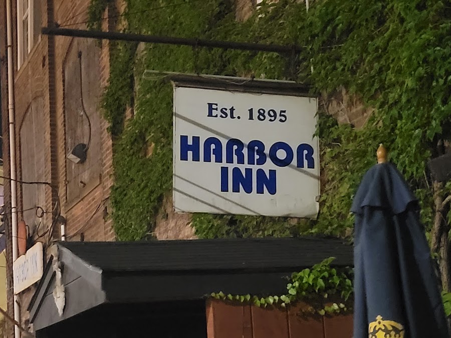 The Harbor Inn, Cleveland