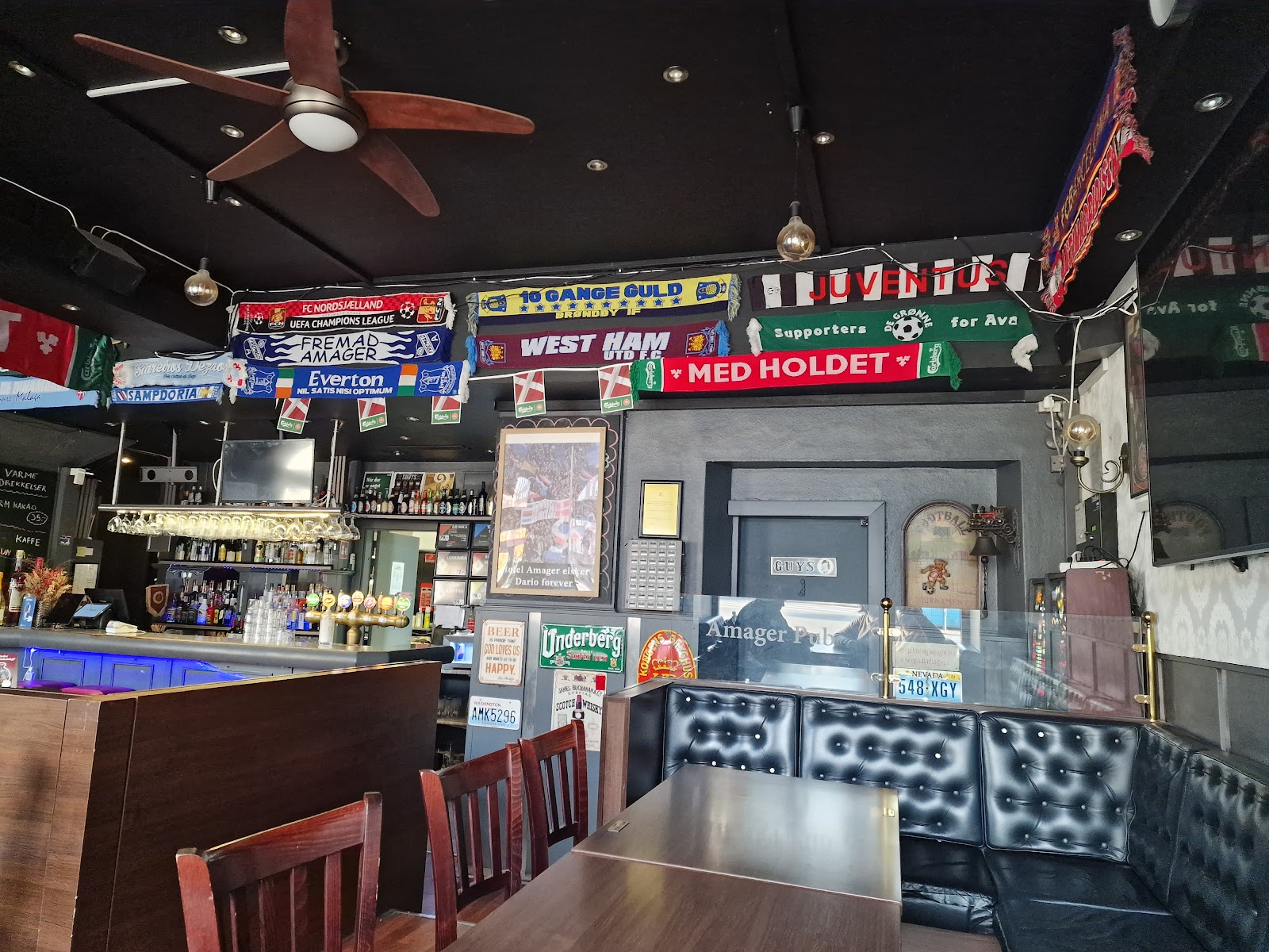 The Old English Pub