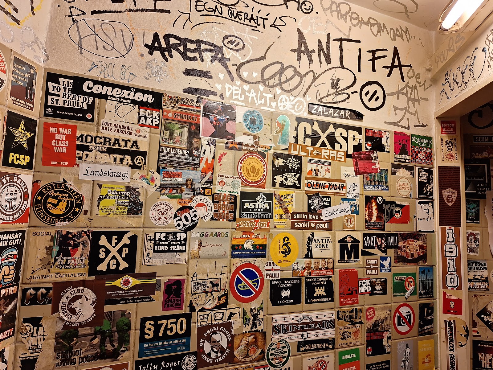 Proud Mary Pub