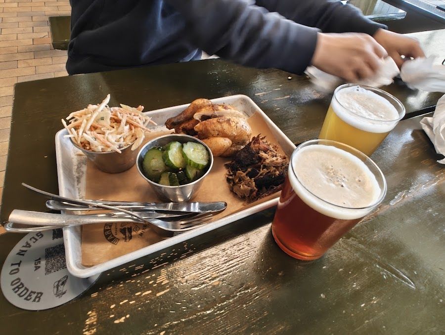 WarPigs Brewpub bar service
