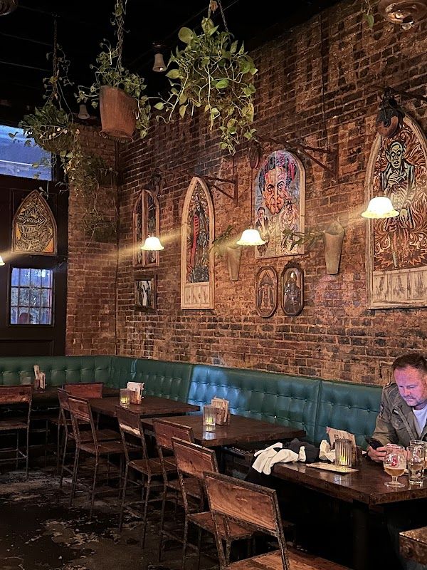 Trinity Hall Irish Pub Dallas