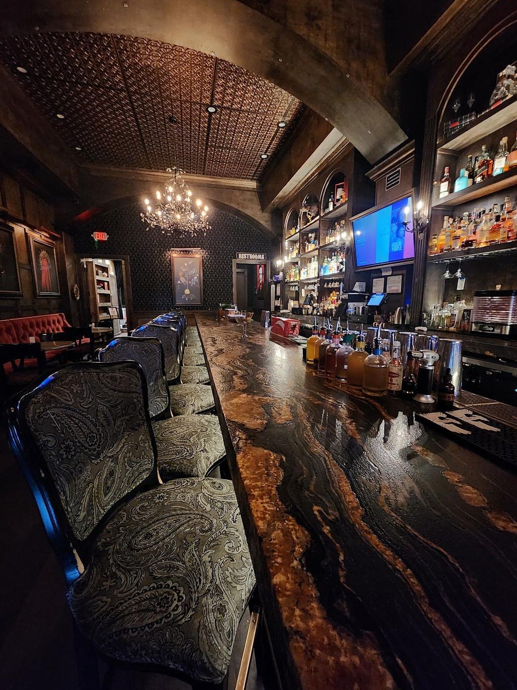 Atlas, Dallas