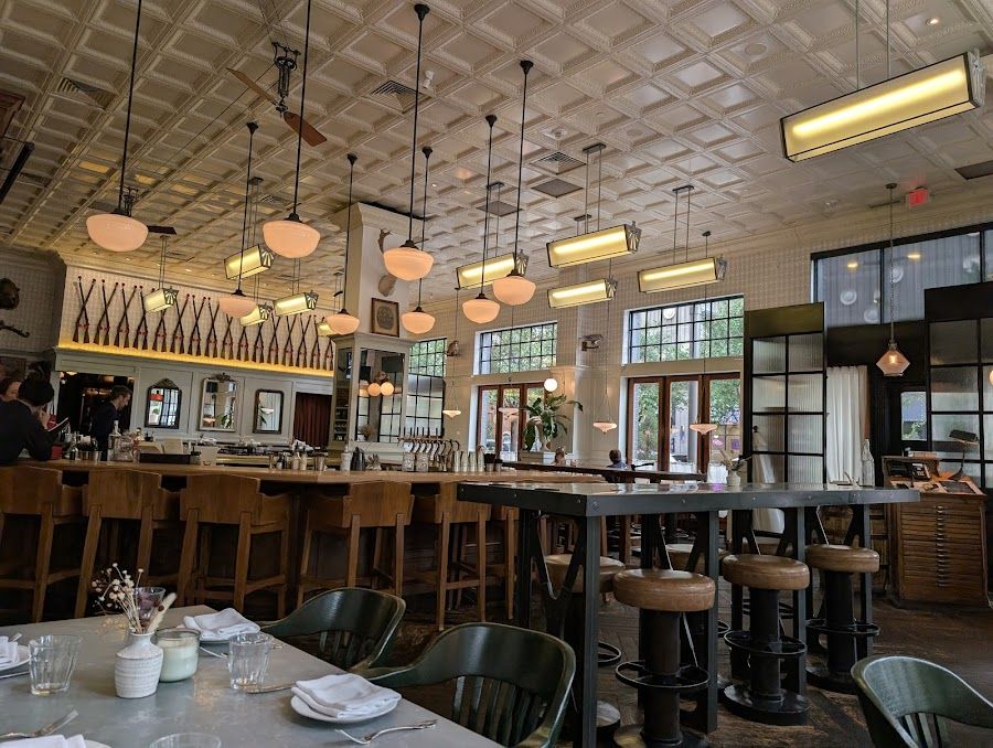 Billy Can Can Dallas interior