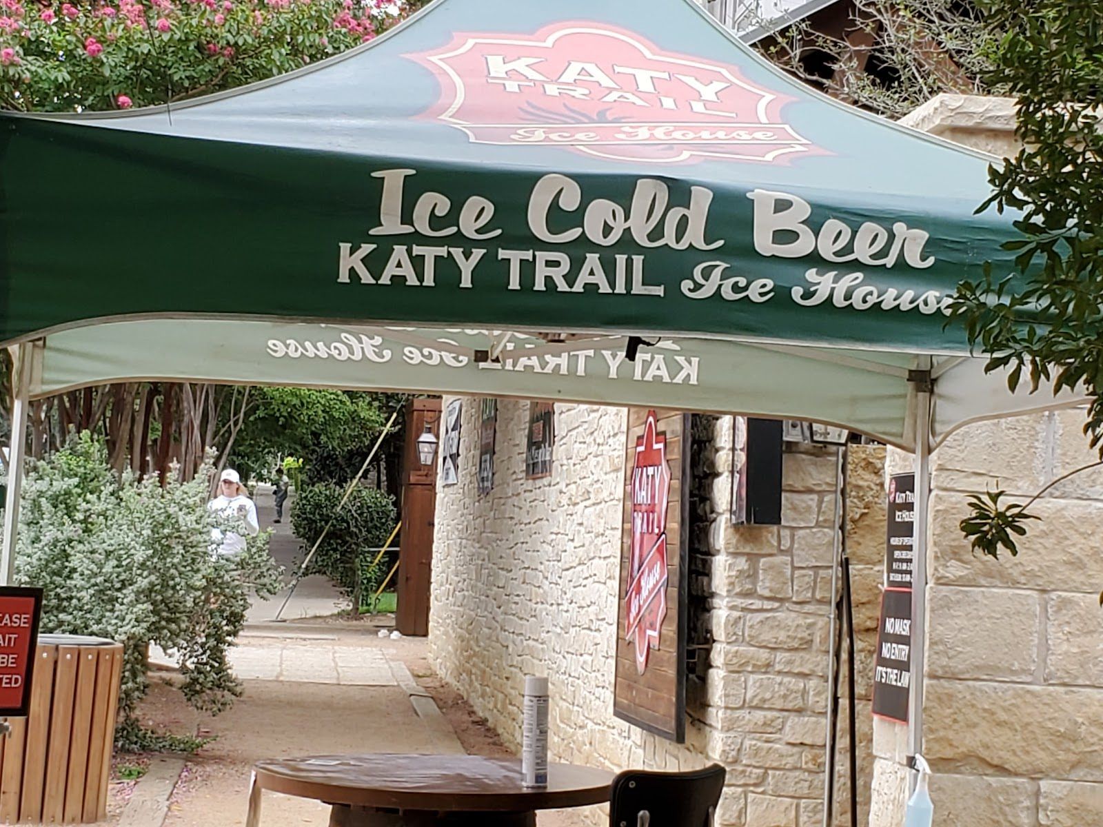 Katy Trail Ice House Dallas bar interior