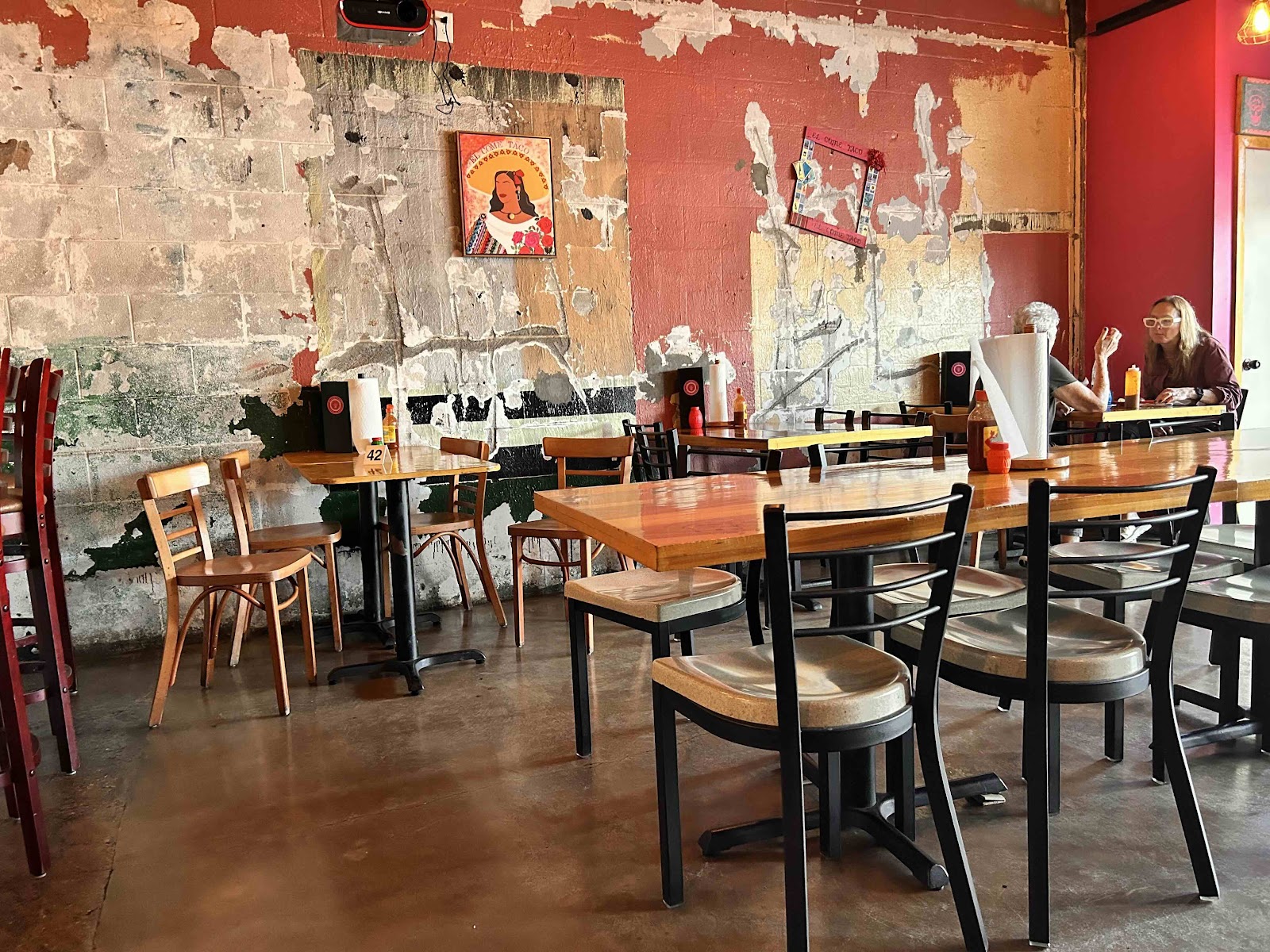 La Viuda Negra, Dallas