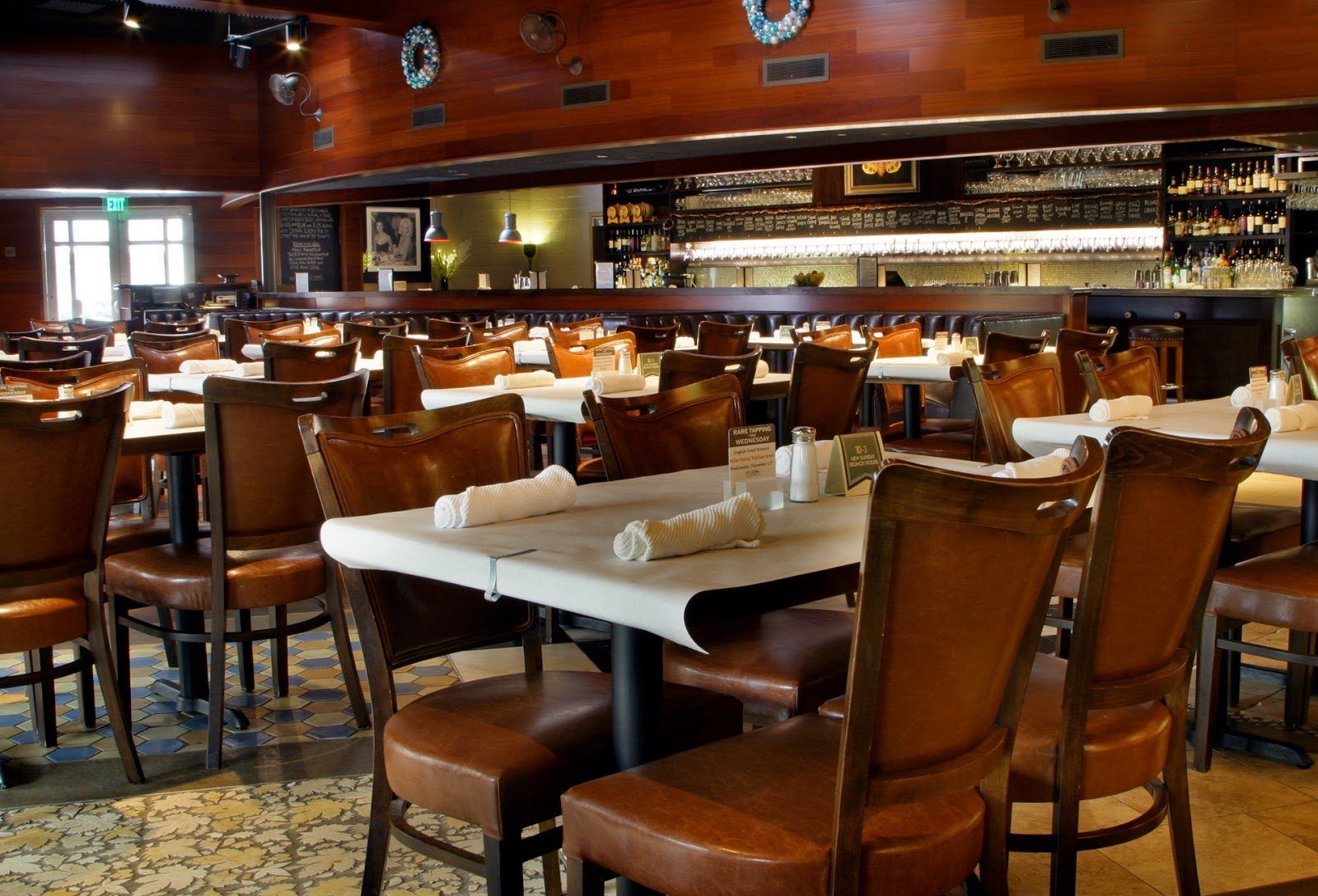 Meddlesome Moth Dallas bar interior