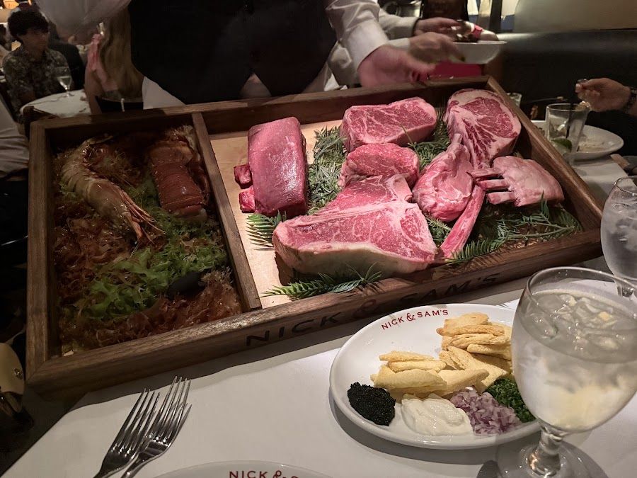 Nick & Sam's Steakhouse Bar Uptown atmosphere
