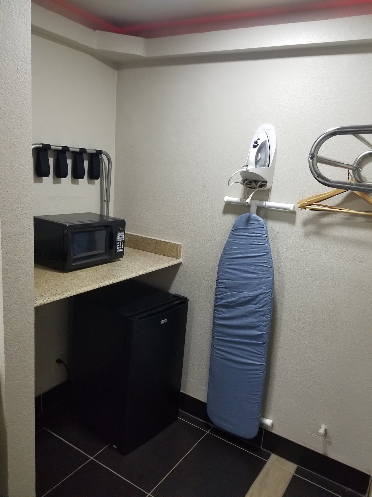 Suite D, Dallas