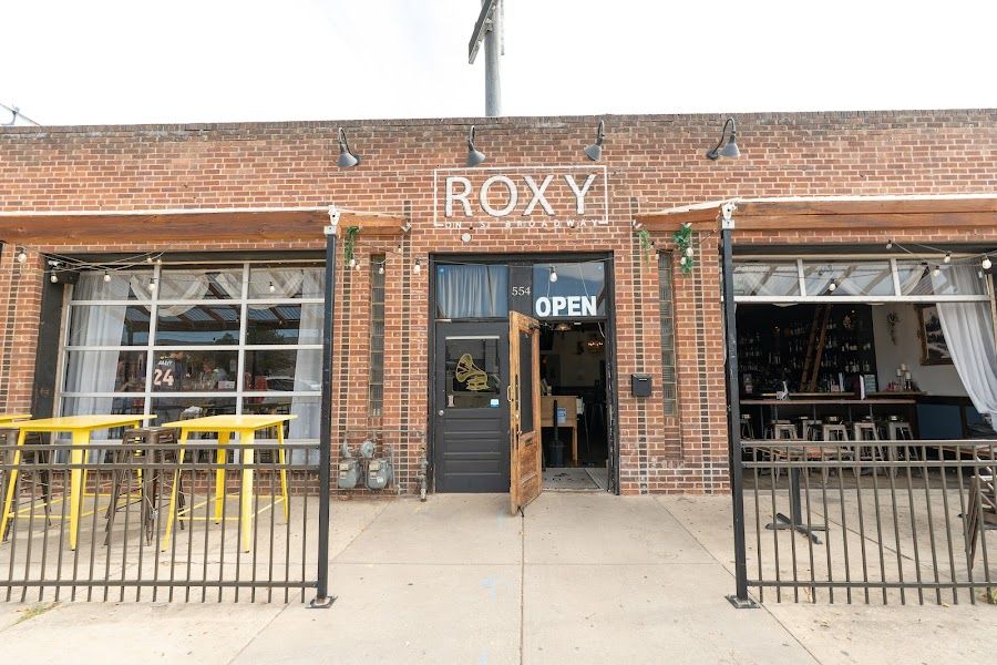 The Broadway Roxy Baker atmosphere