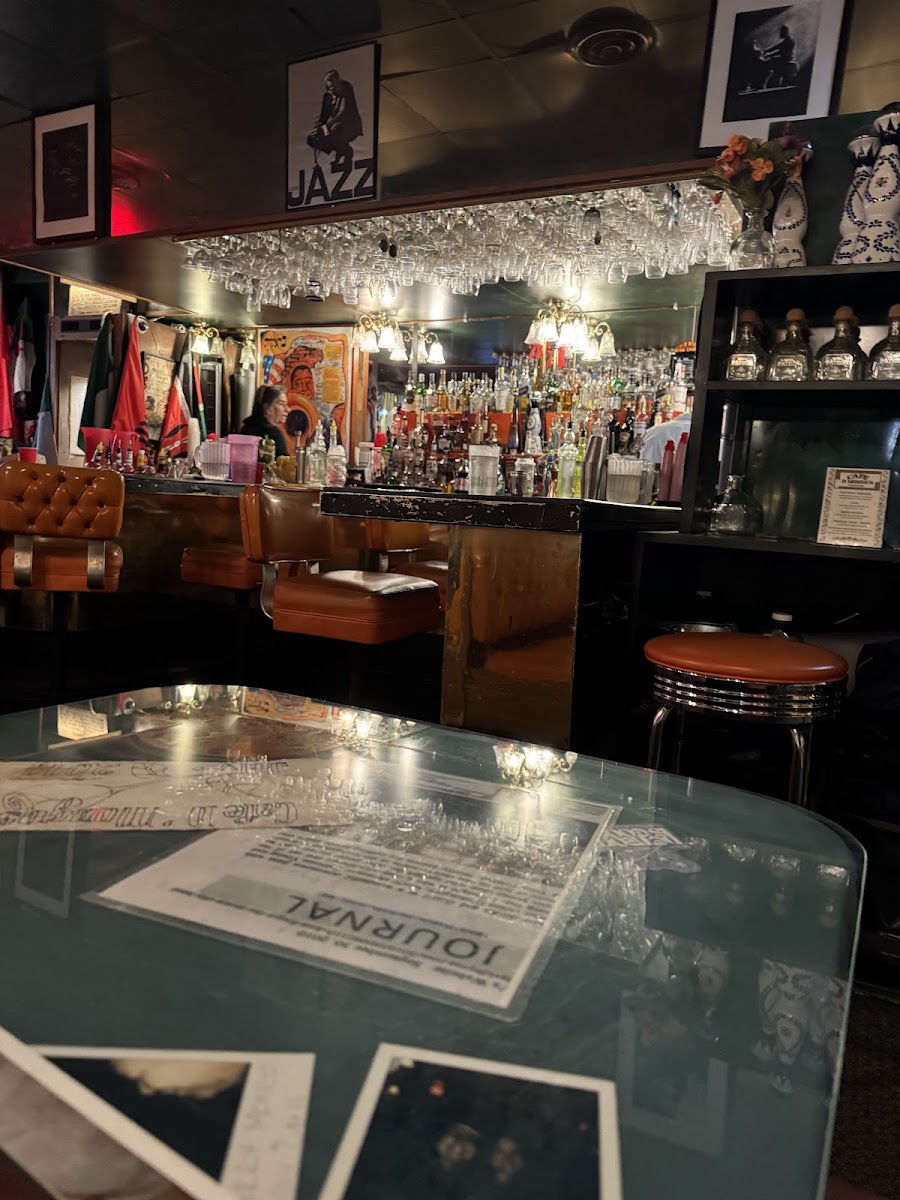 Cafe d'Mongo's, Detroit
