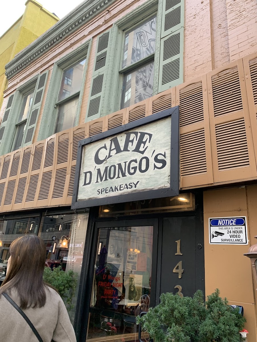 Cafe d'Mongo's, Detroit